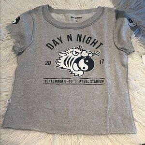 Gray Kids Sweatshirt T-Shirt Medium (7/8) - DAY N NIGHT